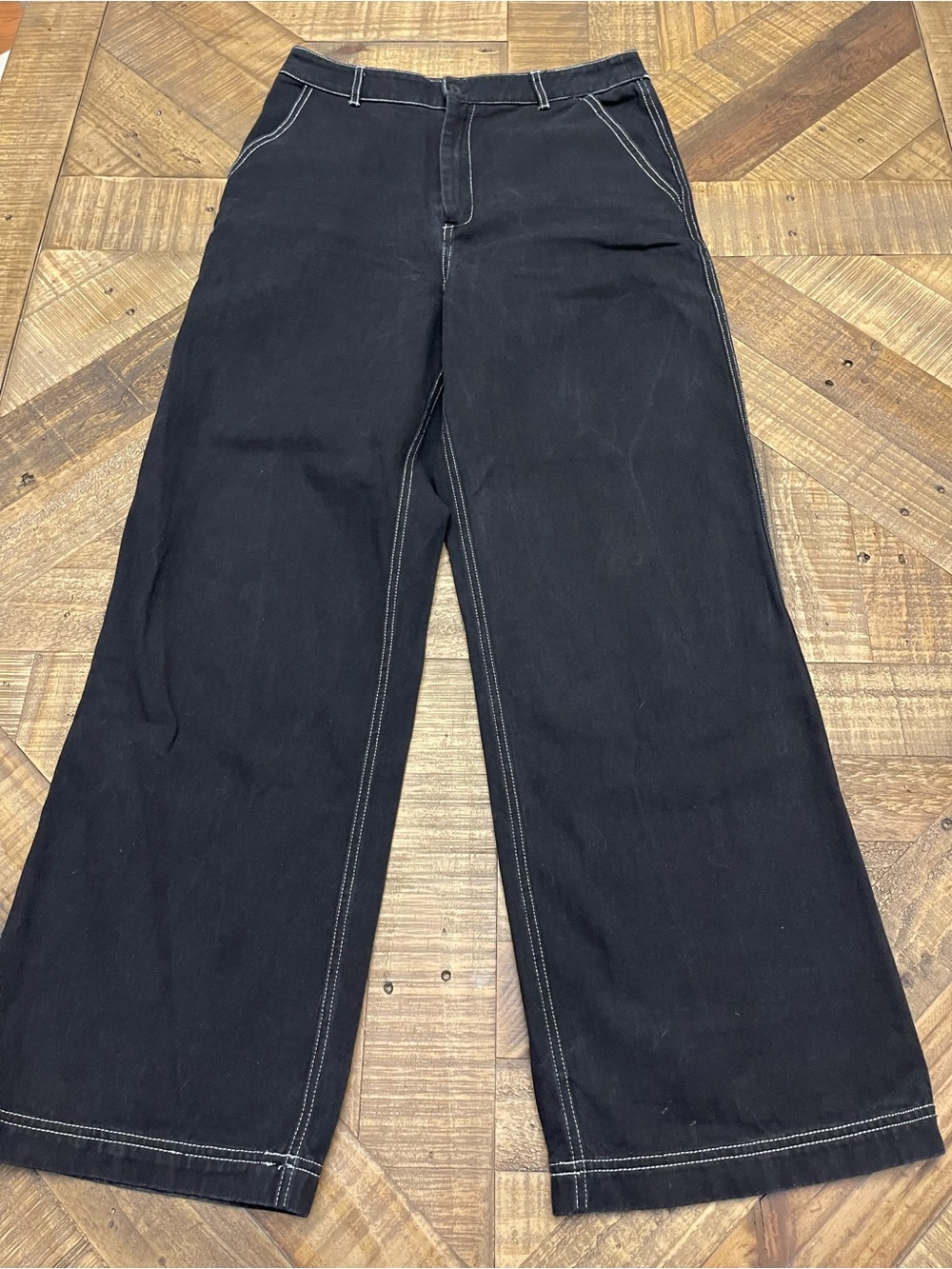 Cider Black Wide-Leg Jeans with Contrast White Stitching - Size Medium